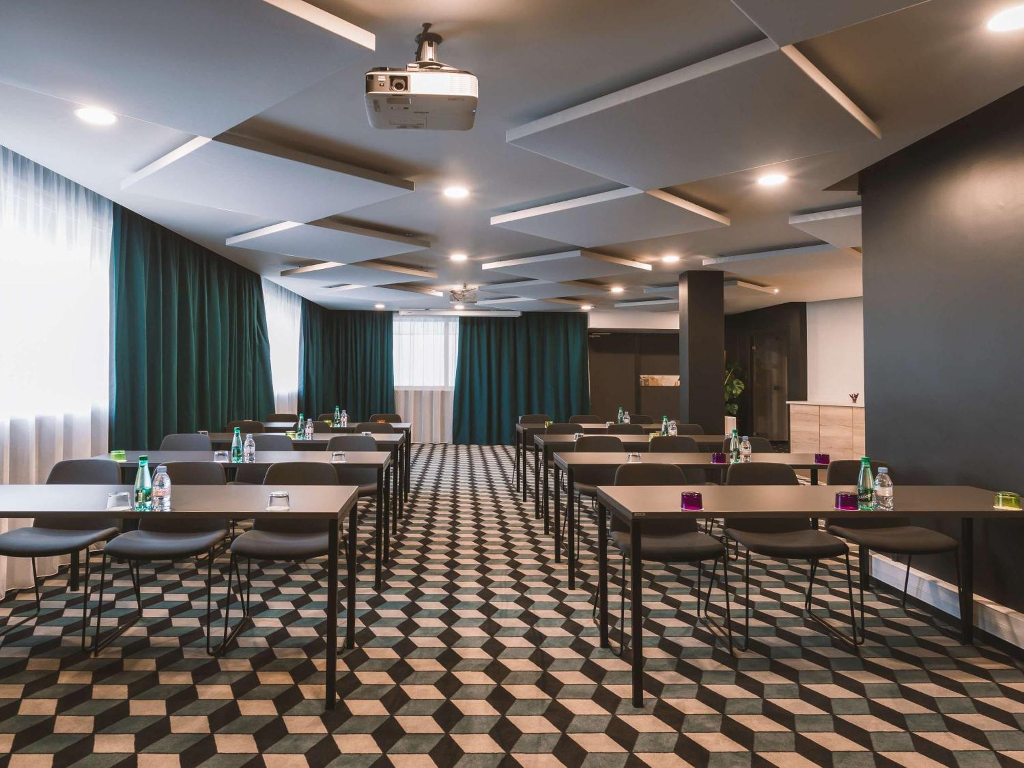 Mercure Bordeaux Centre Ville Exterior photo